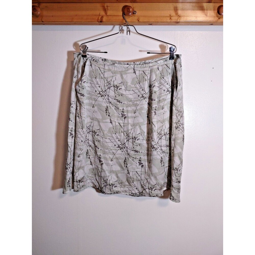 Calvin Klein Women's Green Sz 18 Skirt Silk Floral Pattern Designer Wrap